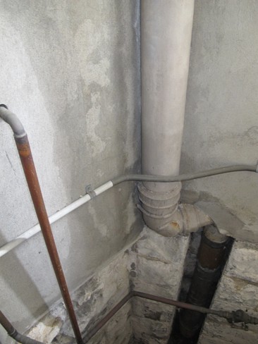 gov house pipe stormwater 01